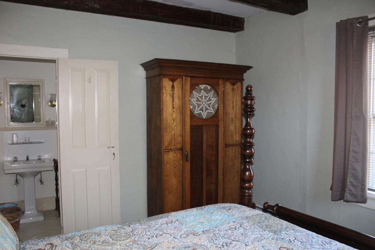 Stone Hearth Inn And Eatery Chester Екстериор снимка