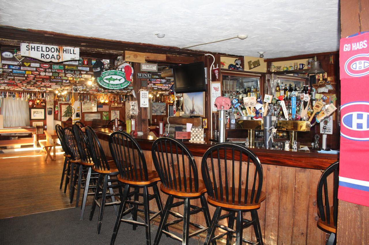 Stone Hearth Inn And Eatery Chester Екстериор снимка