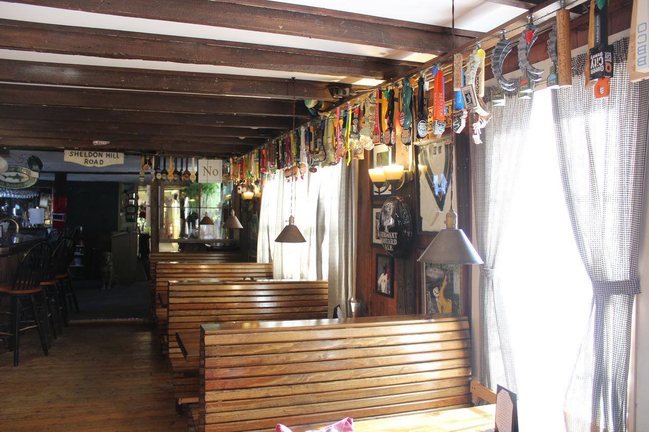 Stone Hearth Inn And Eatery Chester Екстериор снимка